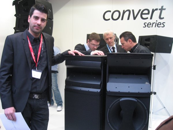 Joe Damiano con las Convert 15A de DAS Audio